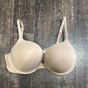 Body by Victoria's Secret T-Shirt Push Up Plunge 38D